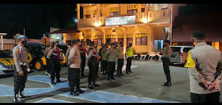 Dalam Rangka Pengamanan Pelaksanaan Sholat Tarwih, Kapolres Soppeng Kerahkan Ratusan Personel