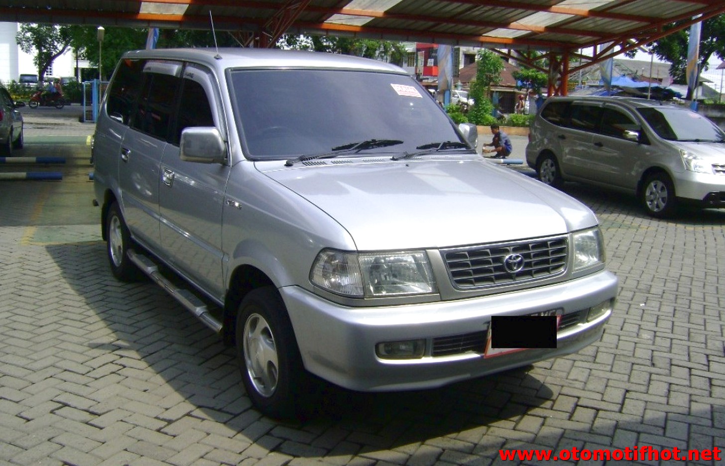 25 Inspiratif Bemper Mobil Kijang Kapsul 