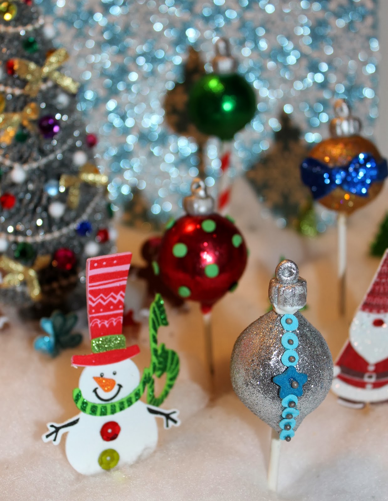 Christmas Ornaments Cake Pops Pint Sized Baker