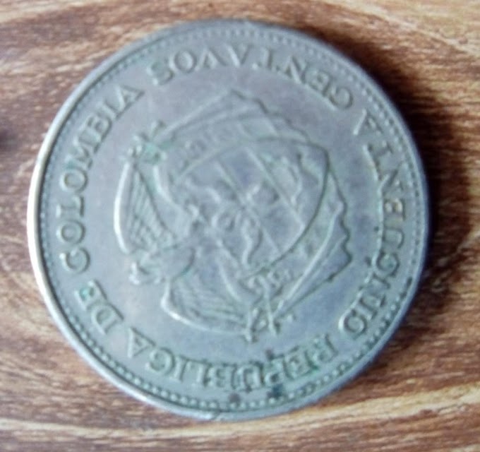 [COD202337C] Moneda 50 Centavos 1958 con Giro