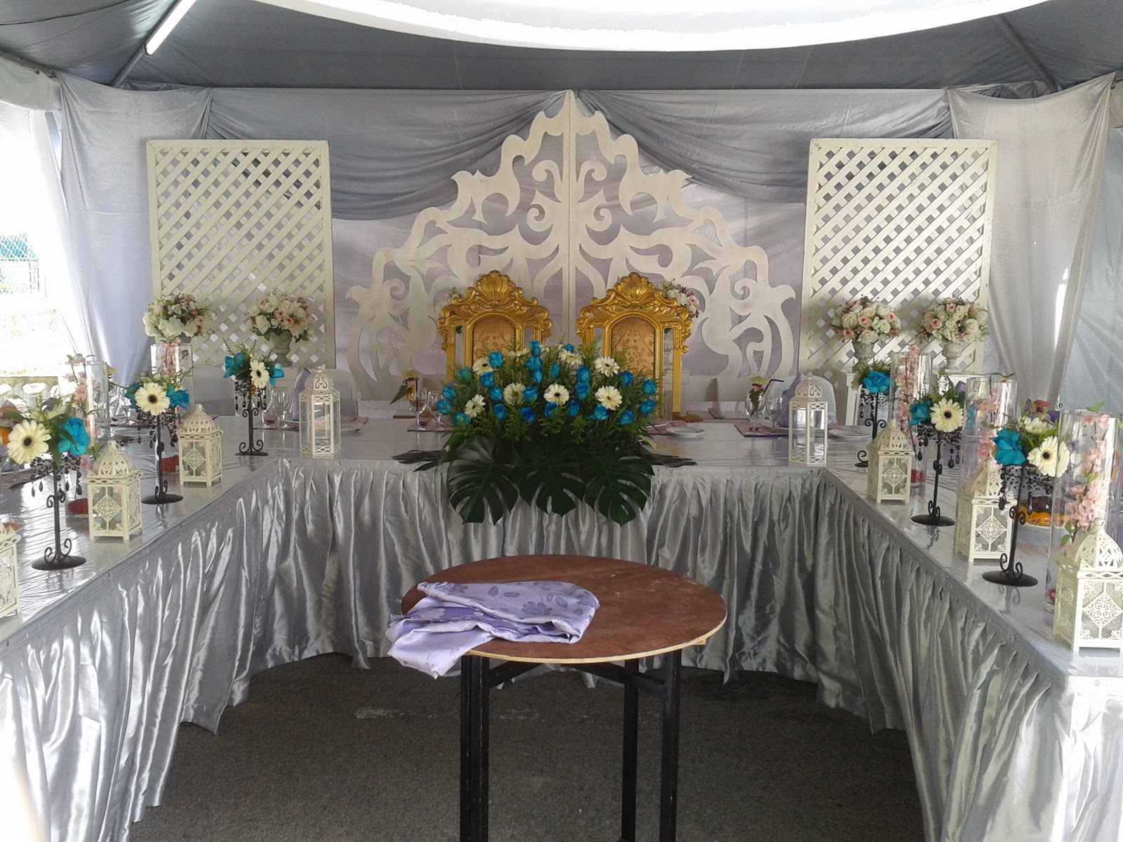 Pelamin Hati Wedding  Afrah on 20 November 11 at Taman 