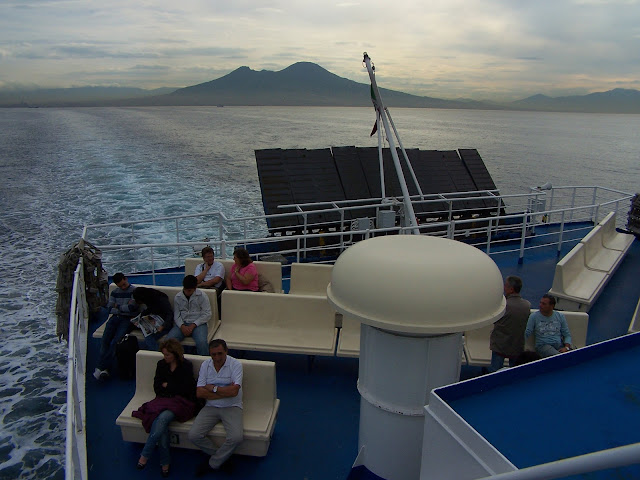 Bateau pour Procida à Naples