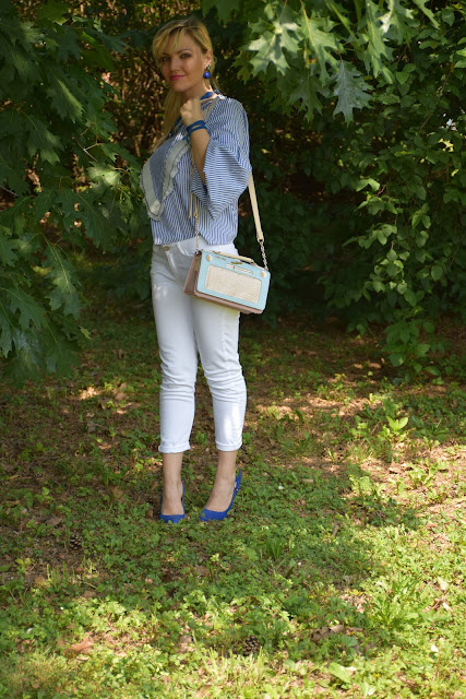 white pants how to wear white pants white outfit how to combine white mariafelicia magno fashion blogger color block by felym fashion bloggers italy italian fashion bloggers june outfits summer outfits