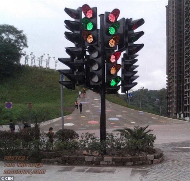 WTF! - Traffic Light paling mengelirukan di DUNIA, mane 
