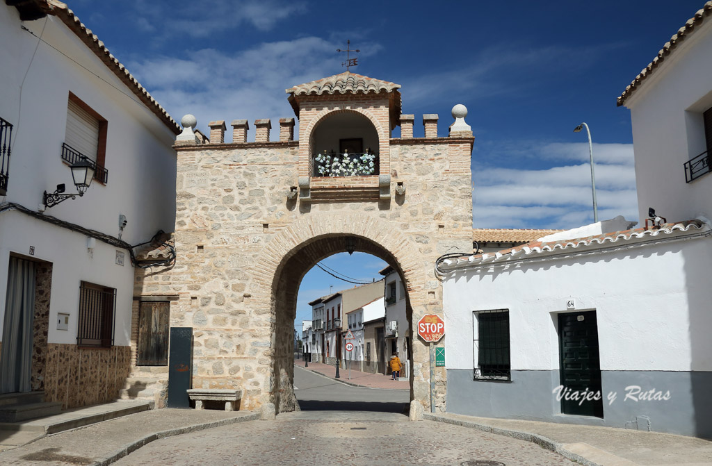 Puerta de la villa de Orgaz, Toledo