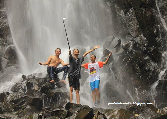 [http://FindWisata.blogspot.com] Mengeksplor Pesona Keindahan Air Terjun Lembah Pelangi Tanggamus