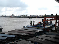 Melihat lokasi bawah jembatan ampera palembang