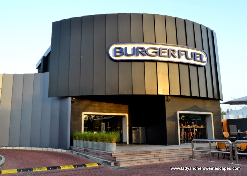 the strange-looking BurgerFuel store along Jumeirah Beach Road