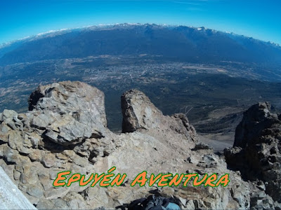 El Bolsón desde el pico del Cerro Piltriquitrón.