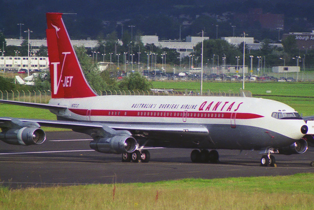 But what is the history behind John Travolta's Boeing 707