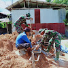 Anggota Satgas TMMD Kodim 0417/Kerinci, Bantu Warga membuat Batu Bata di Desa Sungai Ning