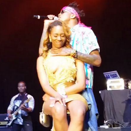 August Alsina touches girl onstage