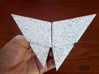 Seputar Dunia Anak Cara membuat origami  kupu kupu