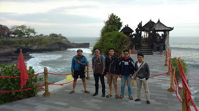 tanah lot bali