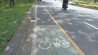 Jalan Sinar Mas lAnd Boulevard Bisa Jadi Sarana Olahraga Jogging  dan Bersepeda
