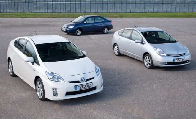 Toyota Prius old and new