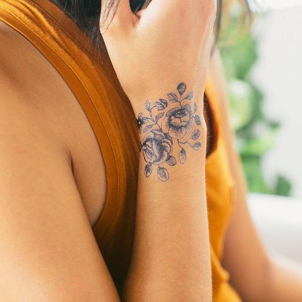 Women Hand Flower Tattoo, Designs Of Flower Hand Tattoos, Flowers On Women Hand Tattoo, Hands Of Women With Tattoo Flower, Women, Flower, Parts,