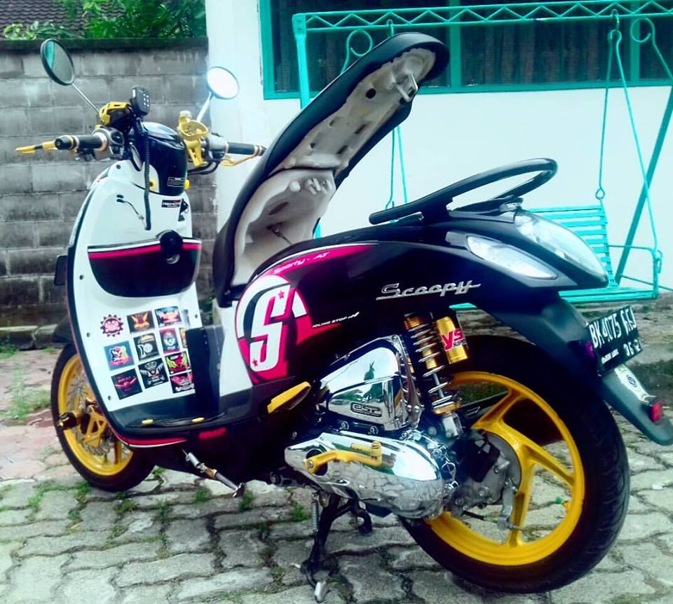  Foto  Modifikasi Motor  Drag  Scoopy  Terkeren Dan Terbaru 