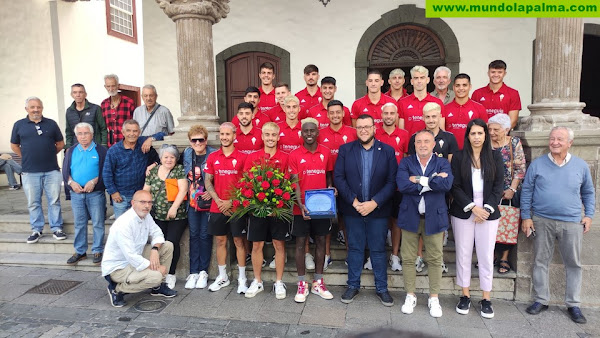 El Ayuntamiento de Santa Cruz de La Palma felicita al CD Mensajero por su reciente ascenso a Segunda RFEF