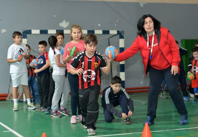 Handebol como oportunidade para o profissional de Educação Física