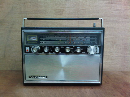 Karya Babah Antik Radio Telesonic
