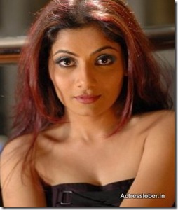 Hot Singer Gayatri Iyer Wife Of Kunal Ganjawala