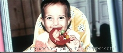 katrina_kaif_childhood_picture_2