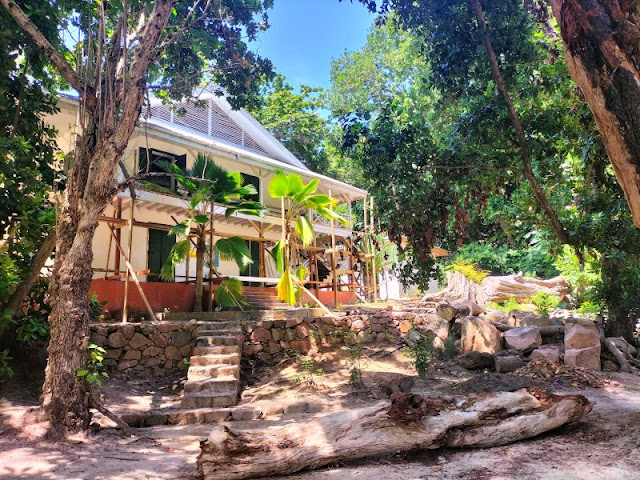 casa dottore curieuse seychelles