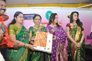 Trish at Pothys Silk Saree Expo stills