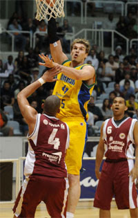 Tiago Splitter / Foto: CBB