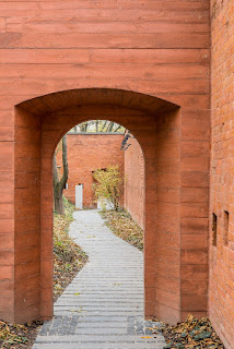 Foto: Juliusz Sokoloski. Obra Katyn Museum a Varsòvia - Polònia