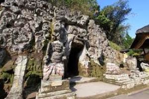 goa gajah Tempat wisata di Klungkung