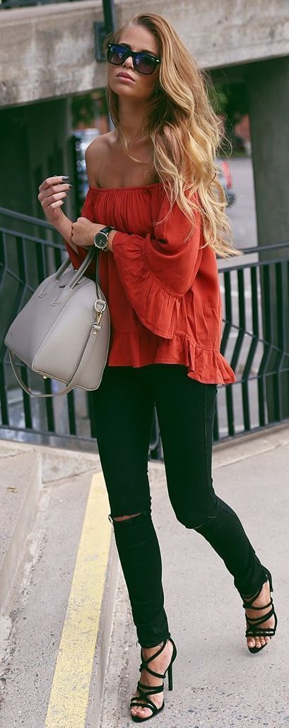 trendy summer outfit idea: blouse + bag + rips + heels