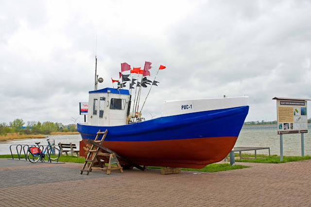 kuter Puck, nabrzeże miasta, port