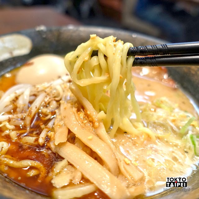 【麵屋空海】湯頭獨特的新興拉麵店　叉燒肉有炭烤香