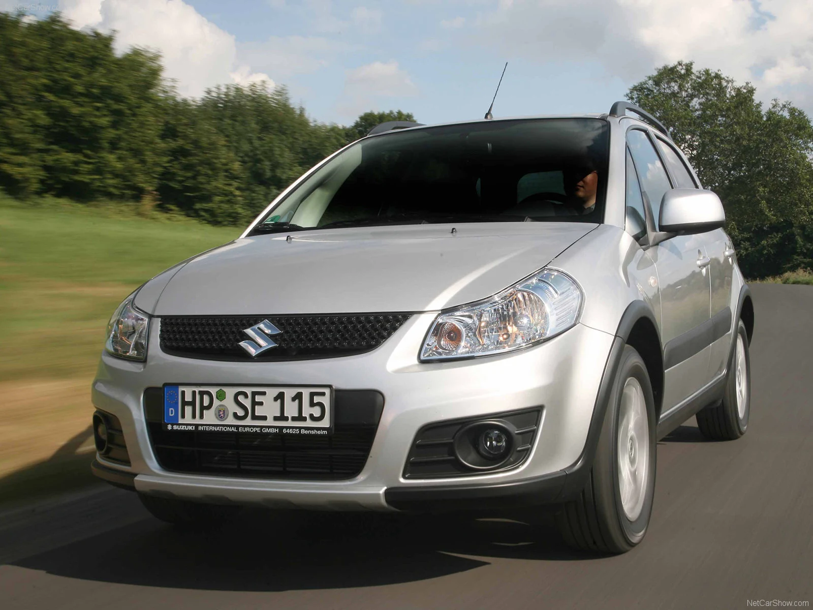 Hình ảnh xe ô tô Suzuki SX4 2010 & nội ngoại thất