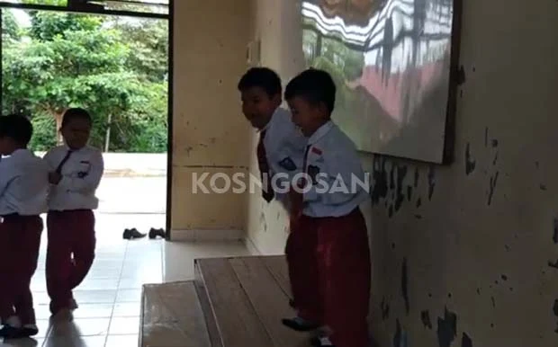 contoh kisah liburan sekolah