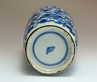 Foot-rim Kangxi blue and white vase