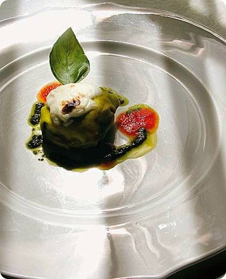 Lasagna gratinata di verdure e burrata al pesto leggero