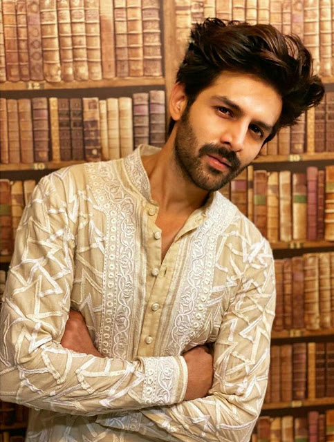 Kartik Aaryan HD Wallpaper