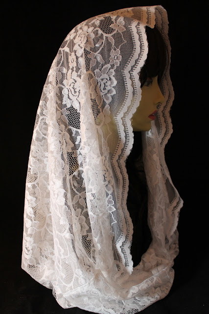 http://rosamysticamantilla.com/white-chapel-veils.php#!/Infinity-Veil-Eternity-veil-Lace-Mobius-Scarf-White-Chapel-Veil-Mantilla-for-Mass-Maria-Carmen-Gonzoles-Veil/p/59394897/category=9630455