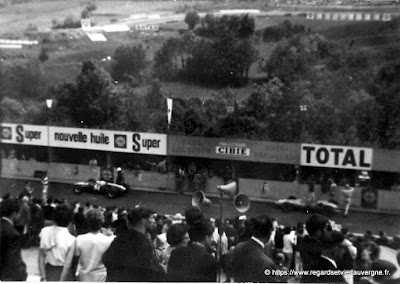 Photo ancienne d'Auvergne : lieux divers.