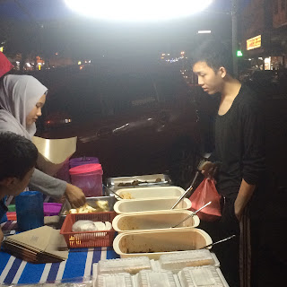 Nasi Lemak Pandan Mieeza Digemari Ramai