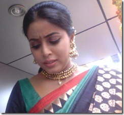 shamna_kaasim_personal_pic_in_saree