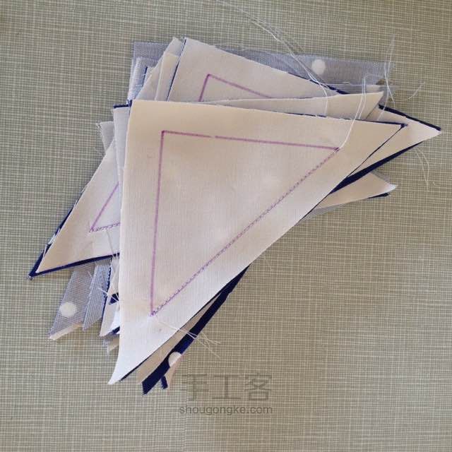 Patchwork Quilt "Windmill" of triangles.  DIY step-by-step