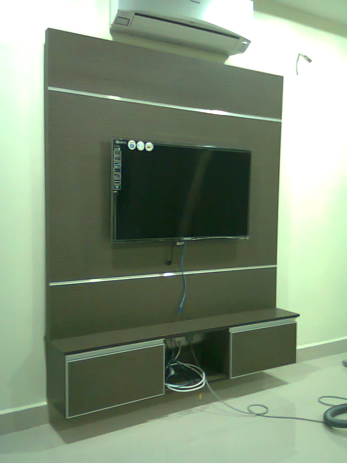 ROSEWOOD DESIGN KABINET  TV 