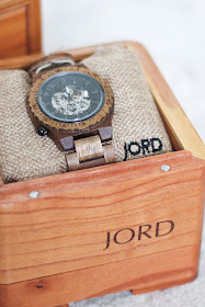 http://www.woodwatches.com/#seeingallsides