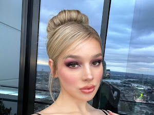 Grace Hyland – Beautiful Transgender Girl Instagram