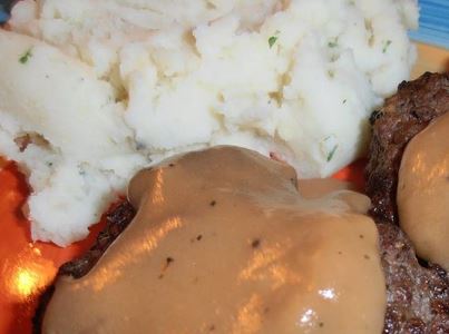 Grilled Hamburger Steak with Brown Gravy