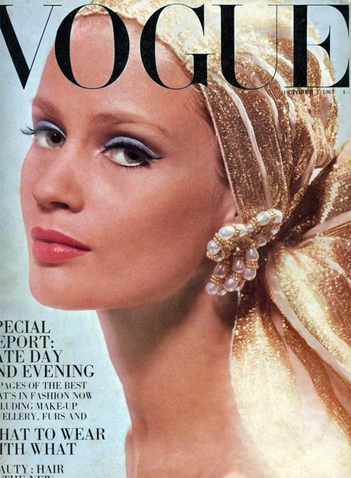 I came across this gorgeous Vogue cover from 1962 today
